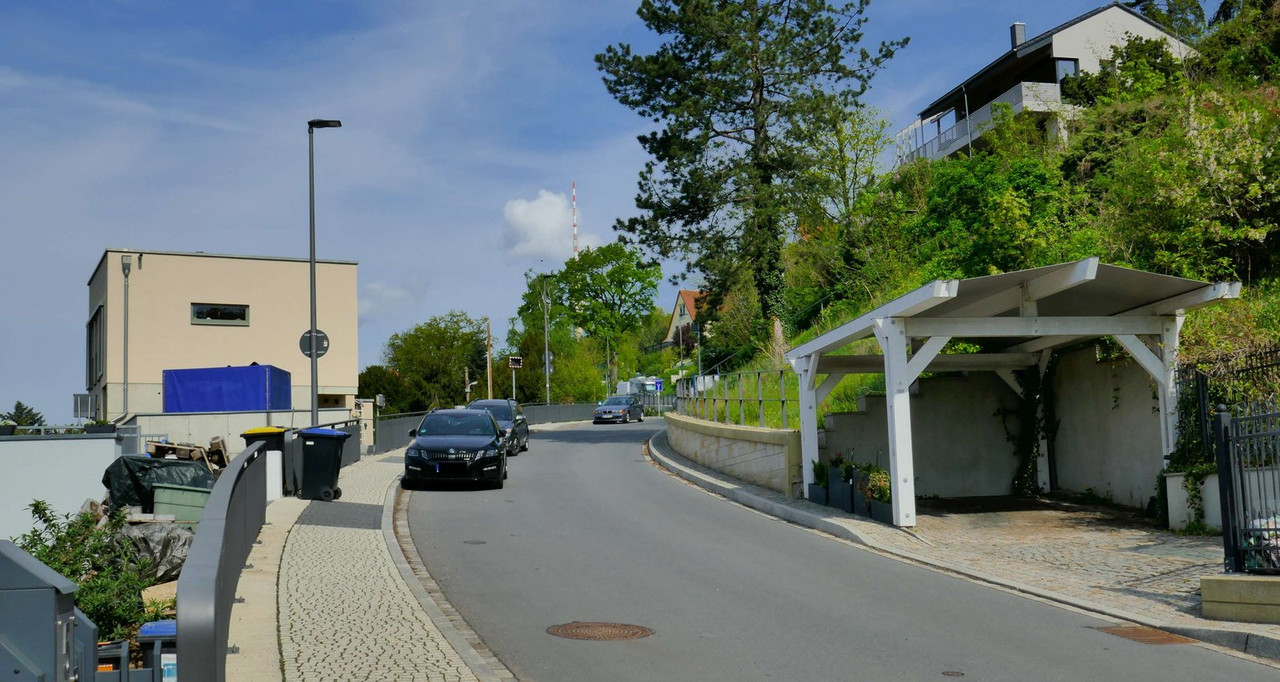Bild: https://i.postimg.cc/MTddnv5Z/P1270227.jpg