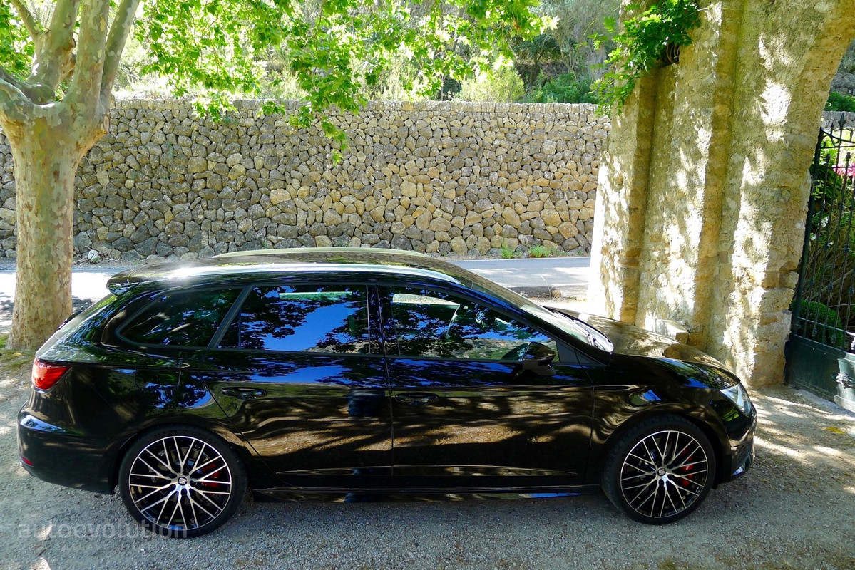 seat-leon-st-cupra-review-2015_13
