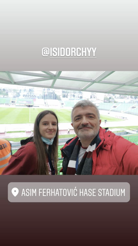 71821115-98E8-42AC-B207-388A313DB444