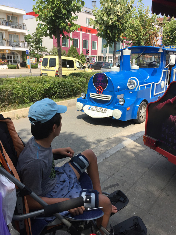 262E5378-C80D-41E9-A404-B740BE9535F6