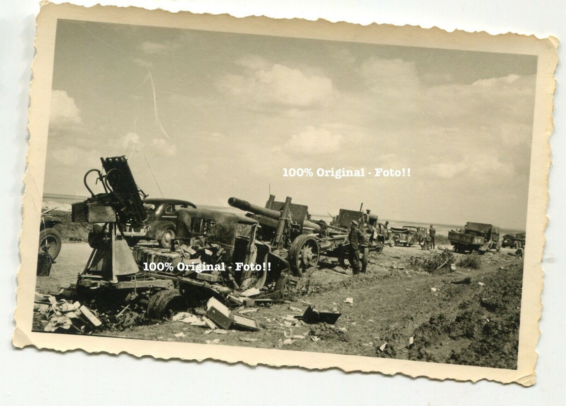 Foto Russland zerstörte russische LKW SdKfz Panzer Geschütz Combat