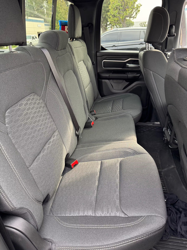 Vehicle thumbnail 19