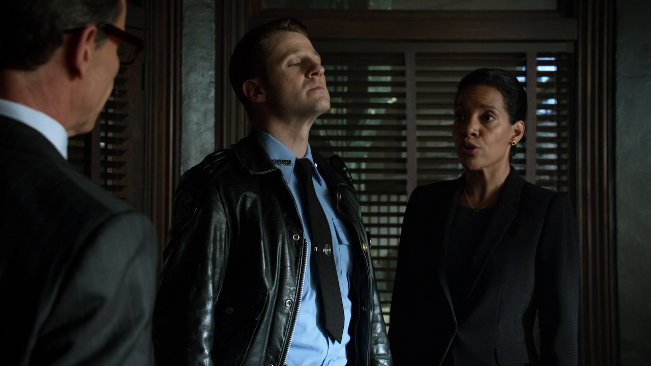 Gotham.S02E01.L.ascesa.dei.cattivi.720p.BDRip.ITA.ENG.x264-BlackBit[screenshot 3]