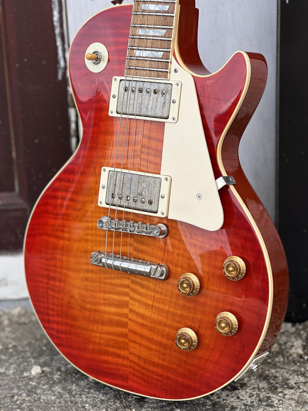 SOLD: Anthony Ryder LP Burst - £2500 ONO - Guitars £ Discussions on ...