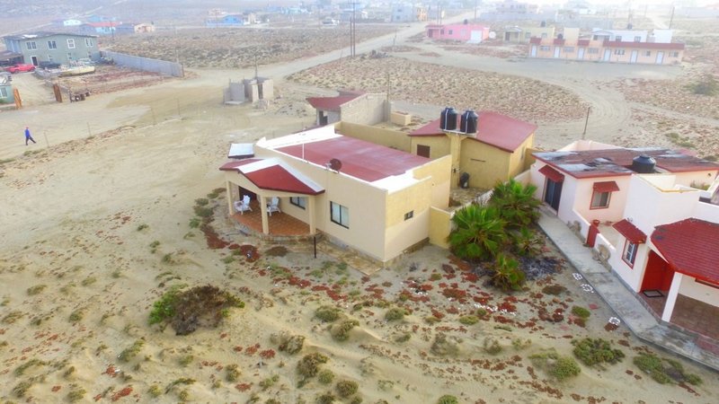 B2A9C3B8-02C6-4DBE-B2BF-FA47FC907613_1_105_c