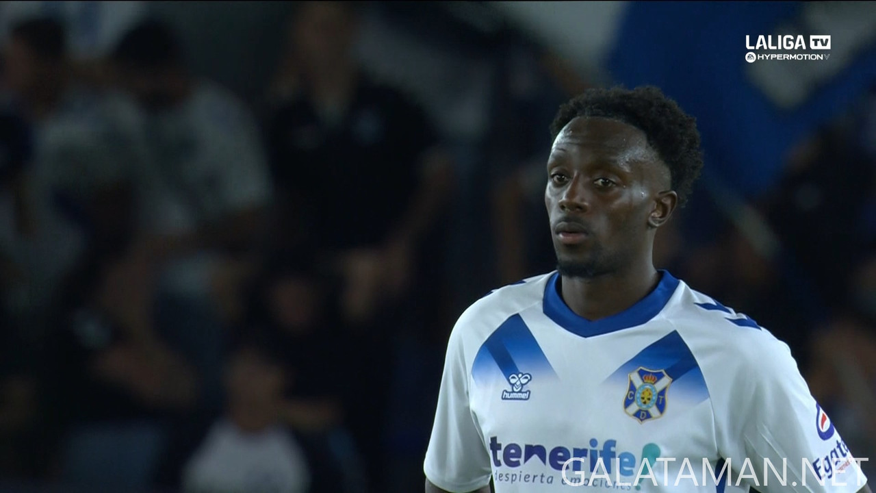 10-25_00-40-00_ES  M  LALIGA TV HYPERMOTION FHD_Tenerife vs Málaga.ts_snapshot_16.42.685