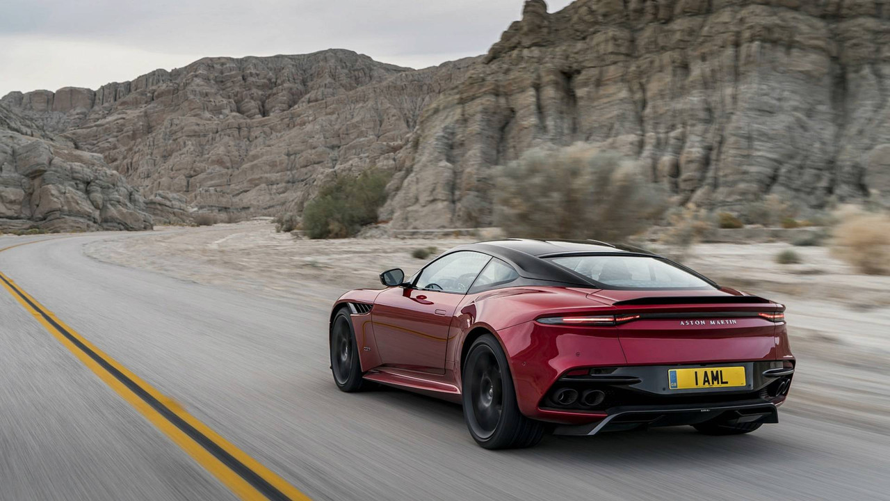 2019 Aston Martin DBS Superleggera (9)
