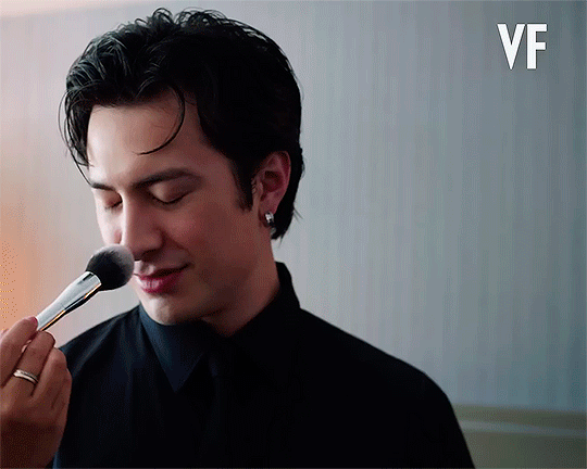 Vanity-Fair.gif