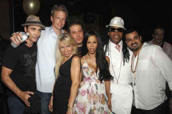 gallery_6344592977060275002638067_50_IYoungCSimmsRThompsonNAshmanHHunterMMelNaf2_070810.jpg