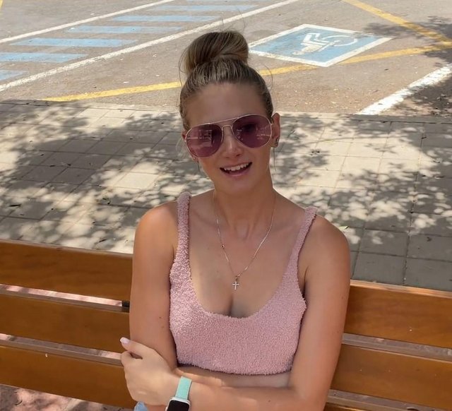 Picked Up A Beautiful Girl And Treated Her To Ice Cream 1