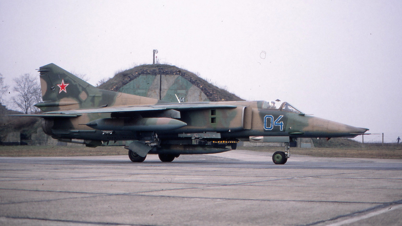 559 APIB Mig-27K 04 Blue_76802625156_2