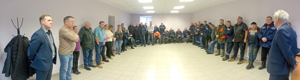 Борьба коммунистов за права трудового коллектива продолжается Борьба коммунистов за права трудового коллектива продолжается