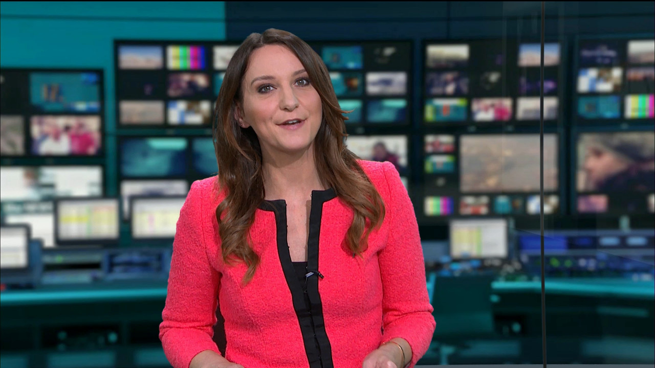 11.01 - 17.45.00 - ITV News Cymru Wales. A round-up of all the latest....ts_snapshot_06.22.521