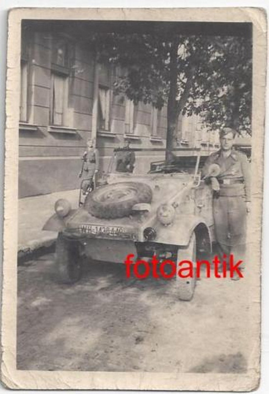 Foto 2 WK, Ostfront VW Kübelwagen Kennung 143044