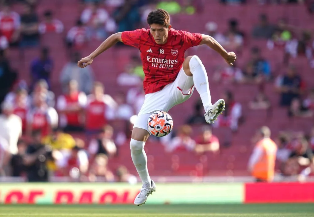 Takehiro Tomiyaso playing for Arsenal