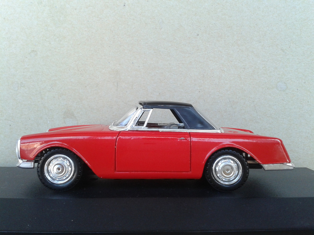 1961 Facel Vega Facellia F2 Coupé 2 2 (Solido - nº17 Coches inolvidables Salvat) (8)