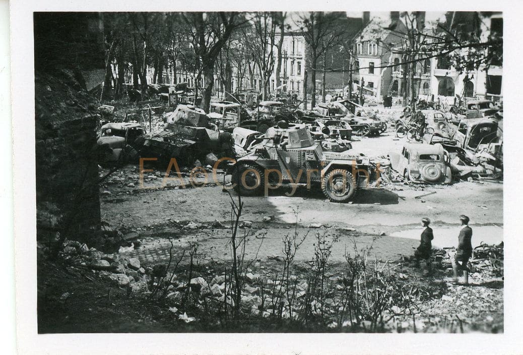 Kämpfe PKW Auto Panhrad Panzerspähwagen Panzer T