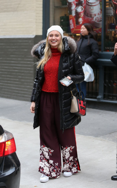iskra-lawrence-out-and-about-in-new-york-12-10-2016_9