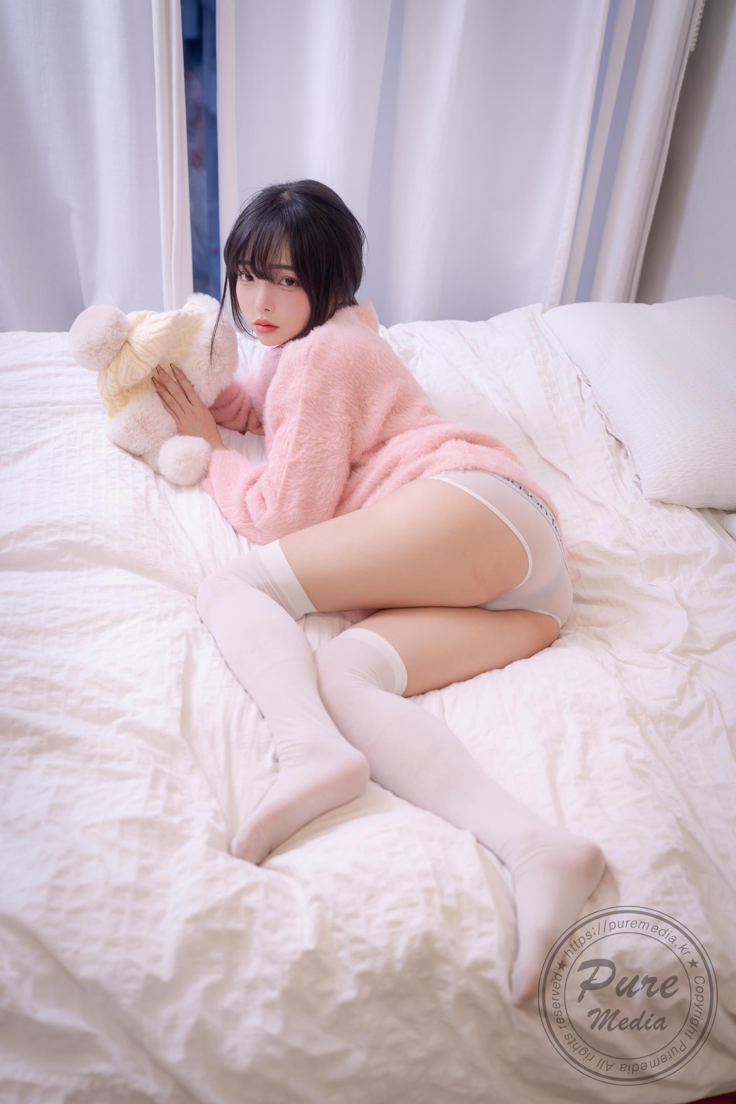 Jelly(젤리) NO.006 Pure Media Vol.266 - Cutie rabbit & Pink hole 32