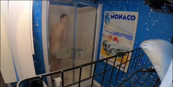 [Image: Voyeur11195140949.jpg]