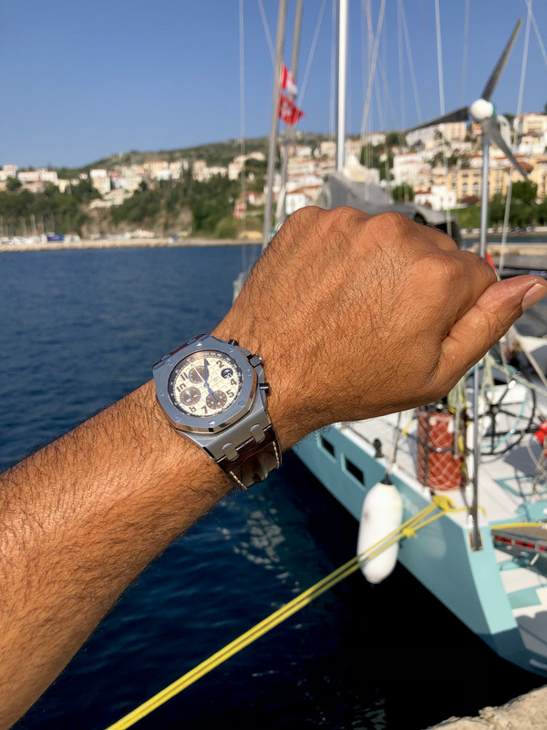 E8BF8CCF-FA7E-4194-BC7C-D1A3BB2C359D