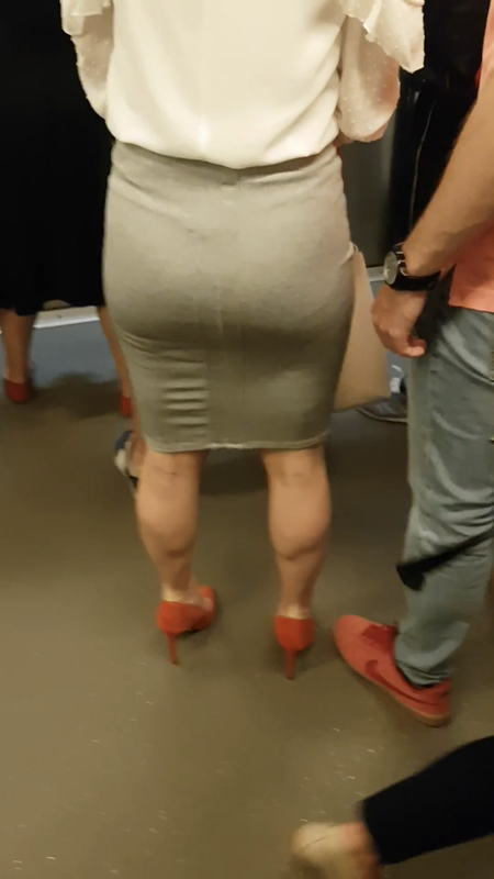 531B23F5-04AE-4B9C-985D-AA8D8E73888E