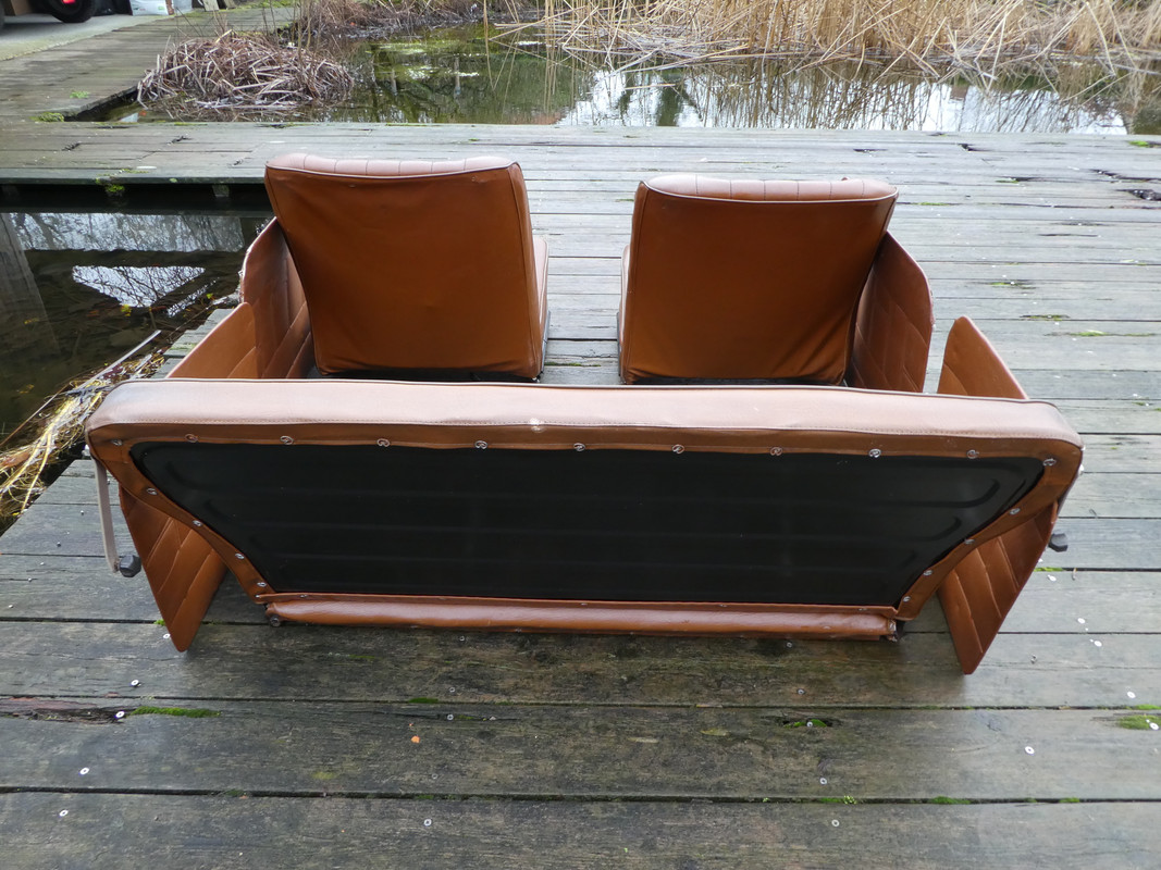 zetels - banquettes R1 --