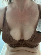 30DD-Natori-Feathers-Contour-Plunge