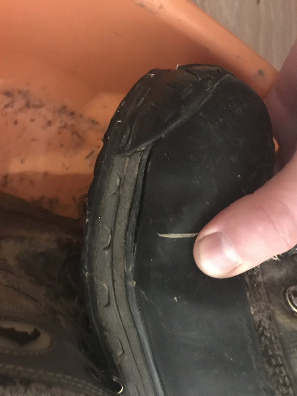 3D42E1AD-5200-4549-9B26-DE43E23EF537