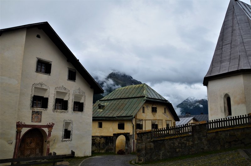 Suiza y sus pueblos-2019 - Blogs de Suiza - GUARDA-7-9-2019 (101)