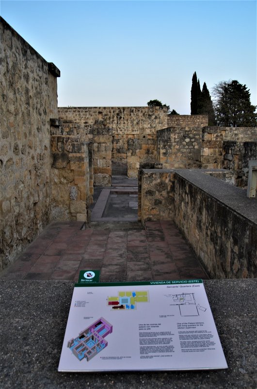 YACIMIENTO ARQUEOLOGICO MEDINA AZAHARA-10-9-2021 - Córdoba y sus pueblos-2017/2020 (50)