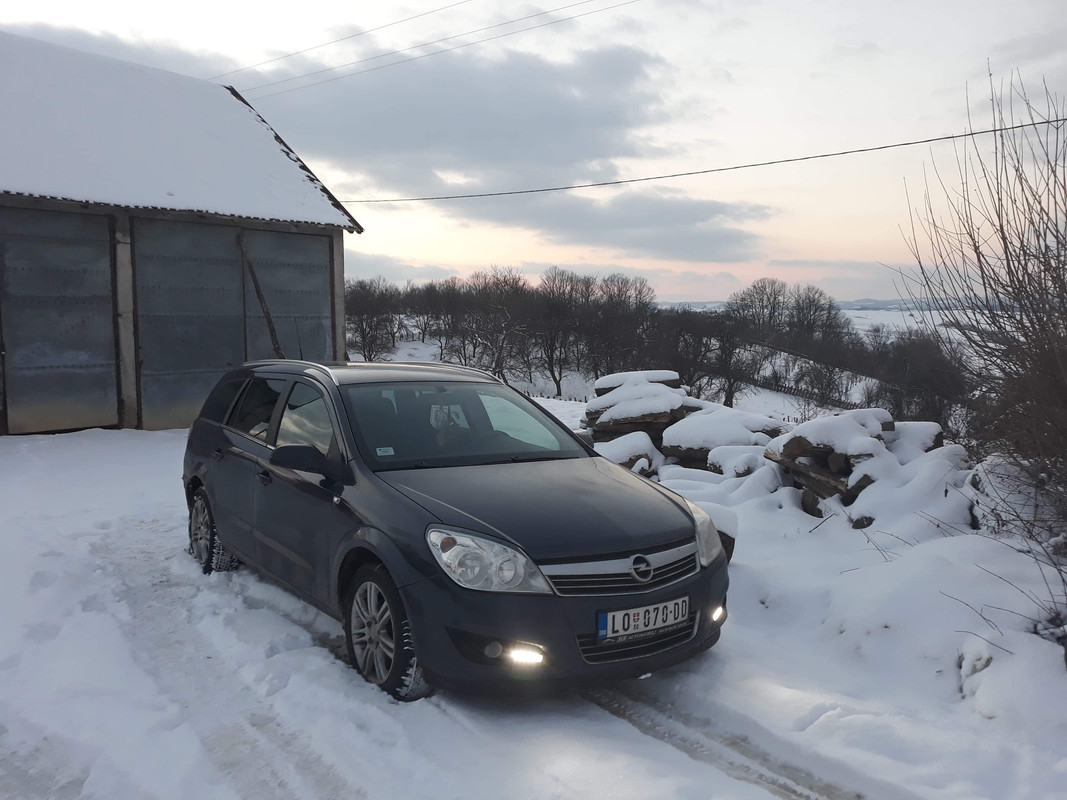 636FCBA8-CA36-485A-B1B2-9C7CC518CBE8