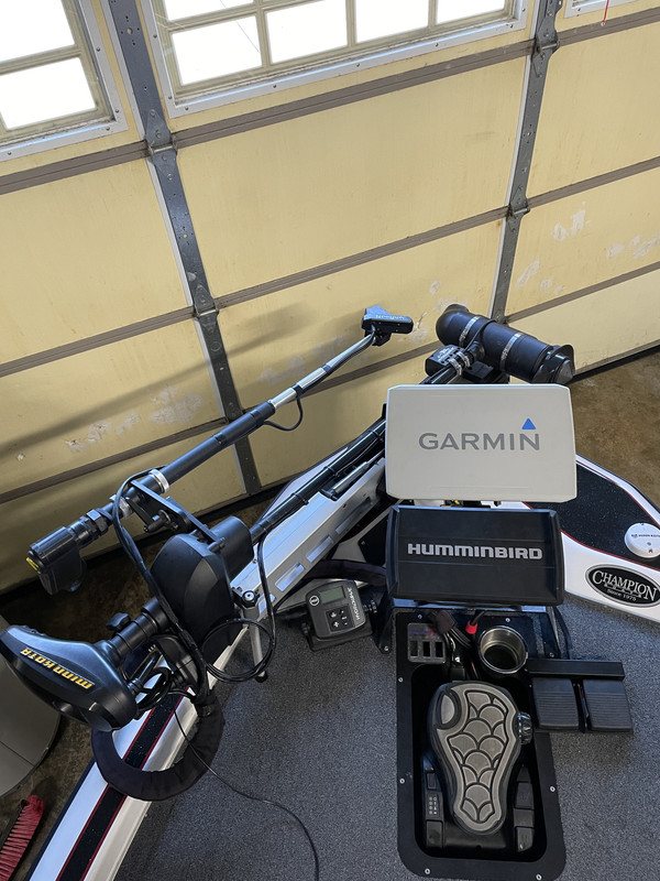 28706498-E404-4D7C-B232-EC2F7BBE95DE