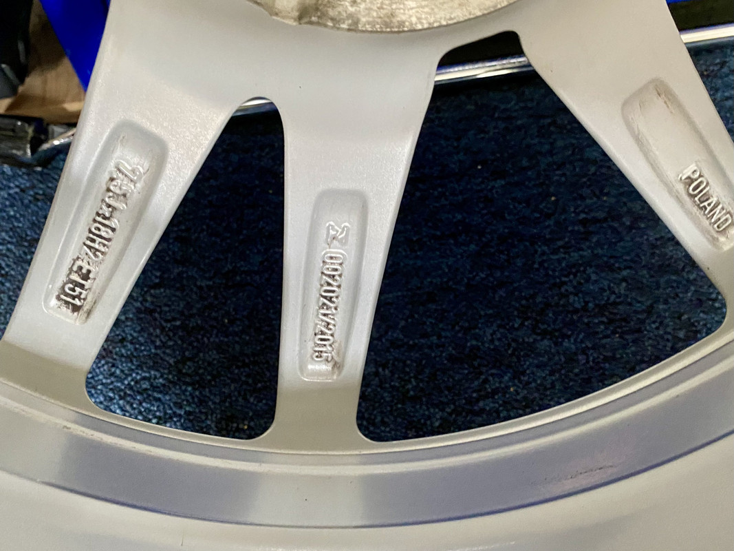 D3B5533A-3C3A-47BB-8D71-10743BB52A22_1_201_a