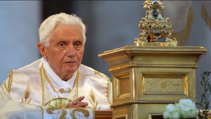 Benedicto XVI: El Vaticano reporta estable al Papa Emérito