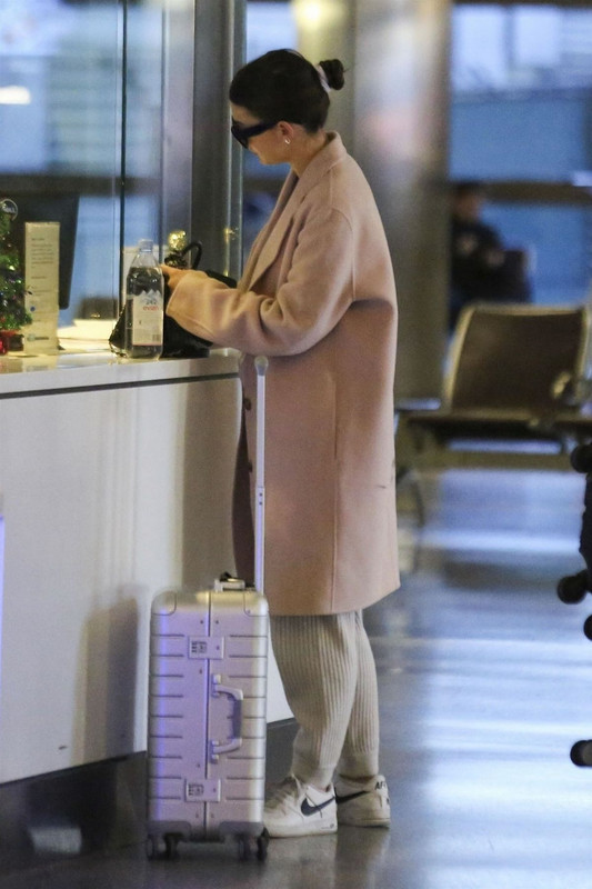 88C0A822-F235-41EE-B427-E9F22E942B28