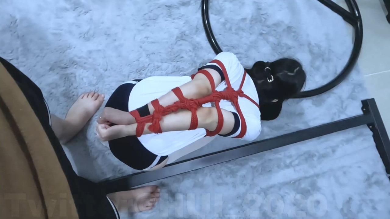 HUI 潼潼极限驷马被提起 1.mp4_20221108_185223.340