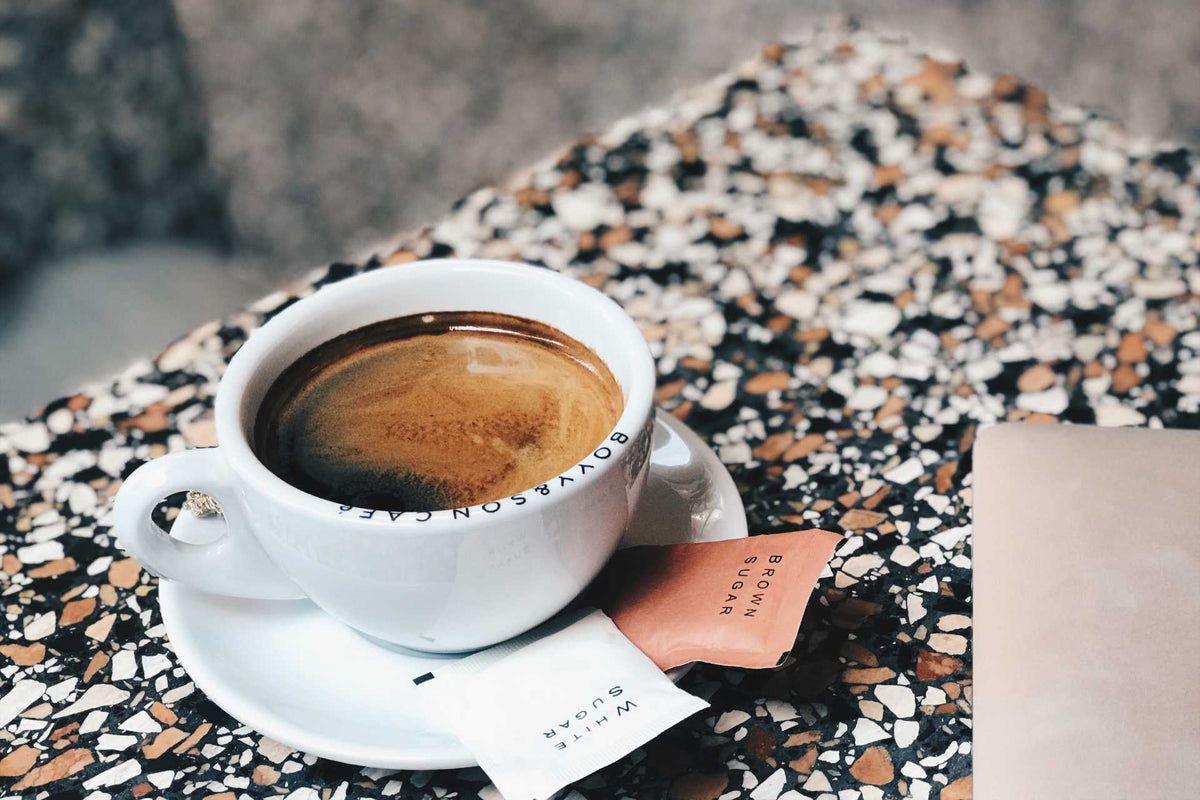 How to Mix Americano Coffee and Cream?