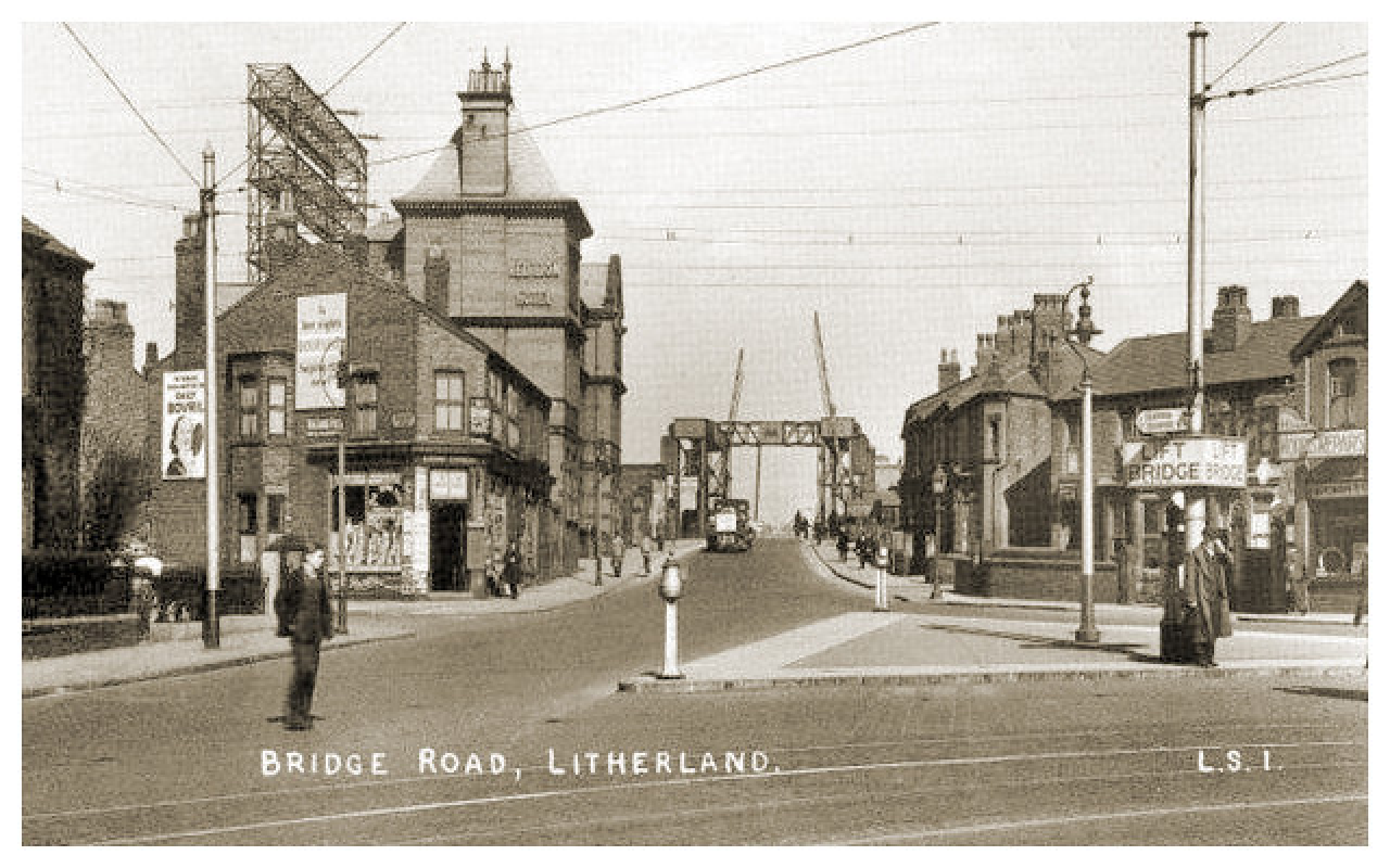 Lift bridge - Bootle Times News