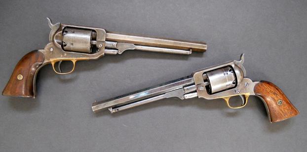 Revolver Whitney 0b7f0be09b178bc57ce0d913a8e9a4f8
