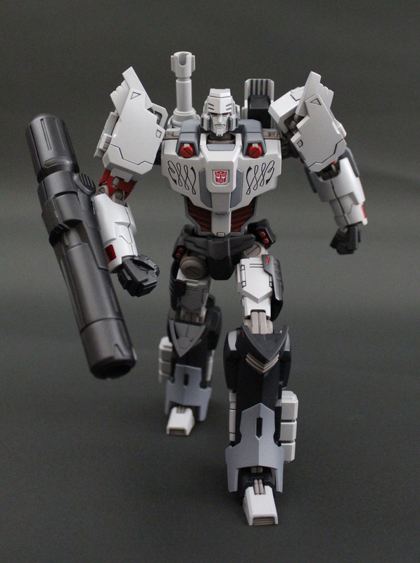 Flame-Toys-Megs-01