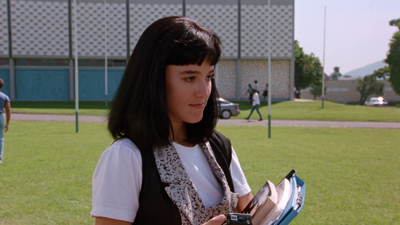 vlcsnap-2022-12-21-19h22m44s610