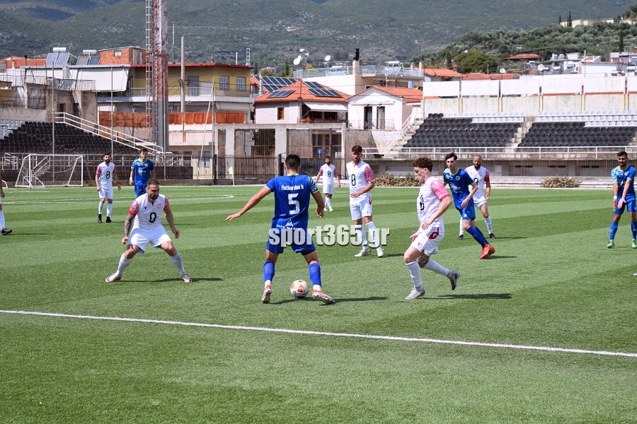 , &Pi;&alpha;&nu;&theta;&omicron;&upsilon;&rho;&iota;&alpha;&kappa;ό&sigmaf;- &Pi;&alpha;&lambda;&lambda;&eta;&xi;&omicron;&upsilon;&rho;&iota;&alpha;&kappa;ό&sigmaf; 3-0: &Mu;&epsilon; &tau;&omicron; &delta;&epsilon;&xi;ί &sigma;&tau;&alpha; &mu;&pi;&alpha;&rho;ά&zeta; &mu;&epsilon; &chi;&alpha;&tau; &tau;&rho;&iota;&kappa; &tau;&omicron;&upsilon; &Alpha;&gamma;&gamma;&epsilon;&lambda;ή (&phi;&omega;&tau;&omicron;&gamma;&rho;&alpha;&phi;ί&epsilon;&sigmaf;)