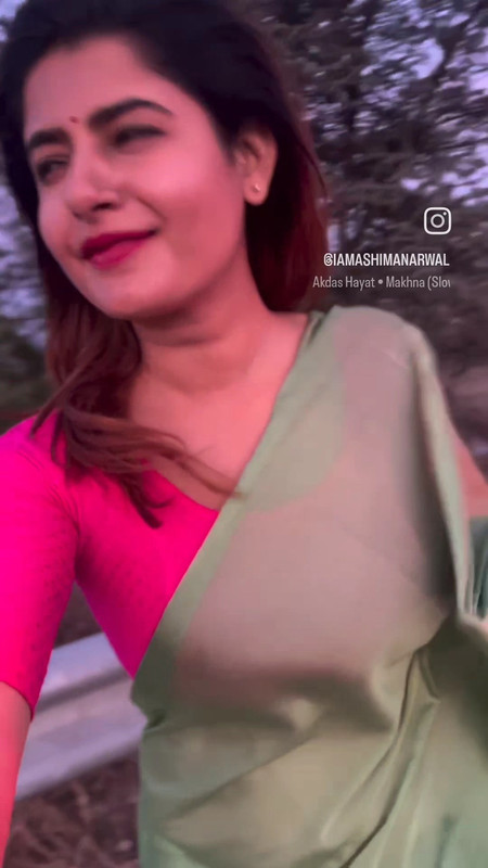 [Image: Ashima-sexy-navel-in-green-saree-mp4-sna...01-380.jpg]