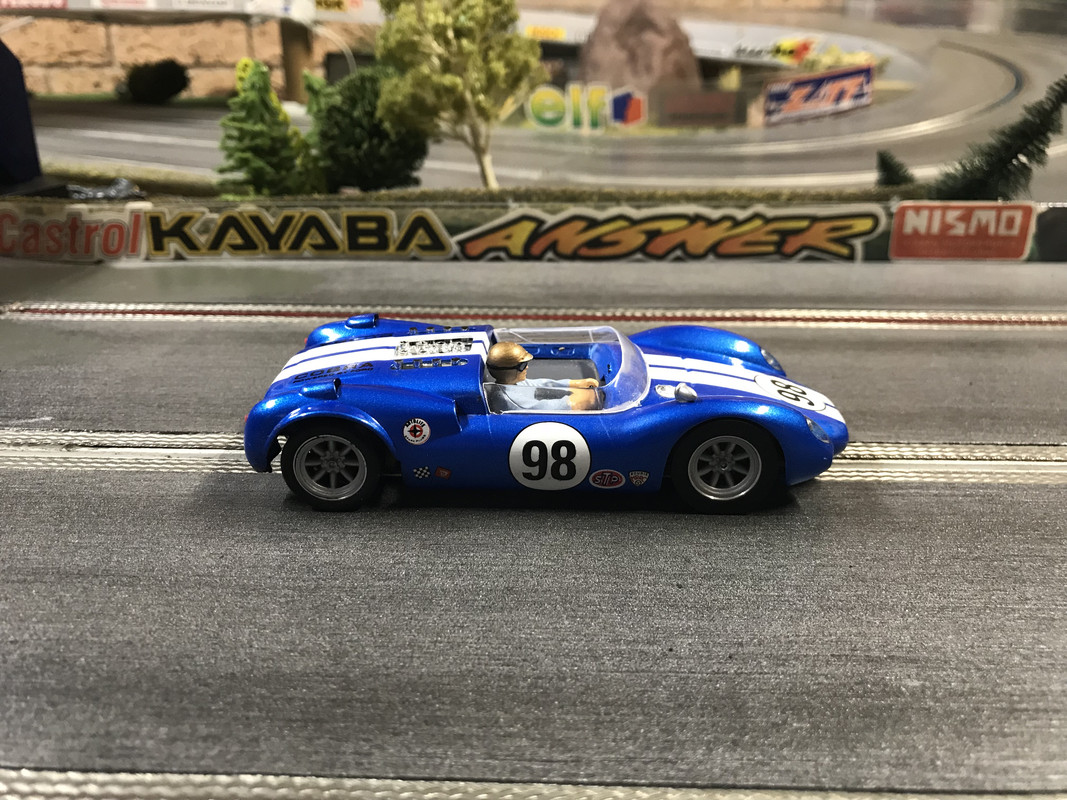 9E5F552D-115E-4DA2-A913-9A55DADB8039