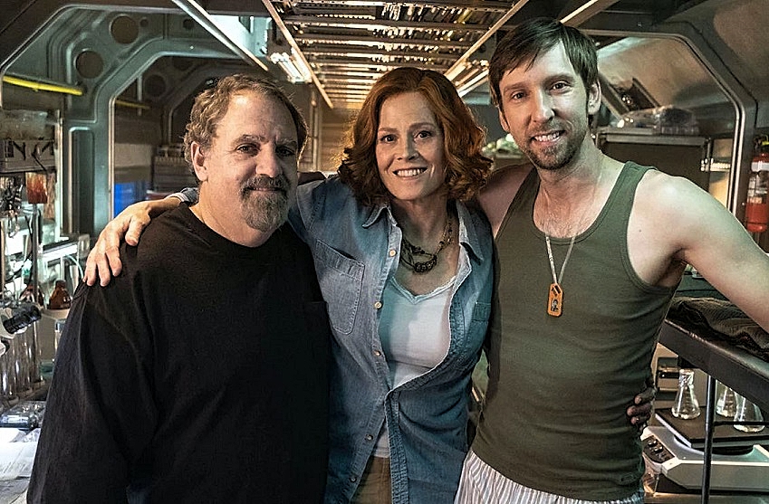 AVATAR-2-SIGOURNEY-WEAVER-FOTOR.jpg