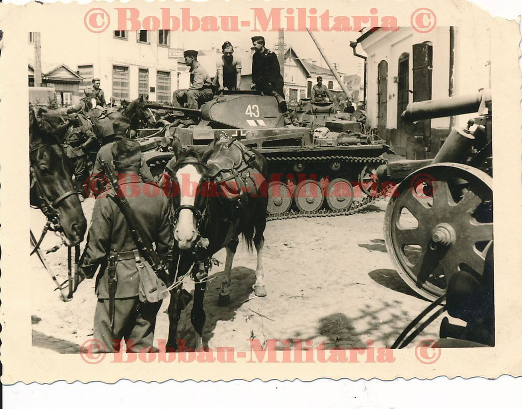 Panzerkampfwagen II mit weißer Nummer 43 Kennung Panzer 2 Stadt 