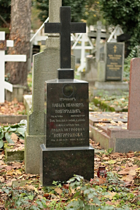 Olšany_hrob_P._I._Novgorodcev_1