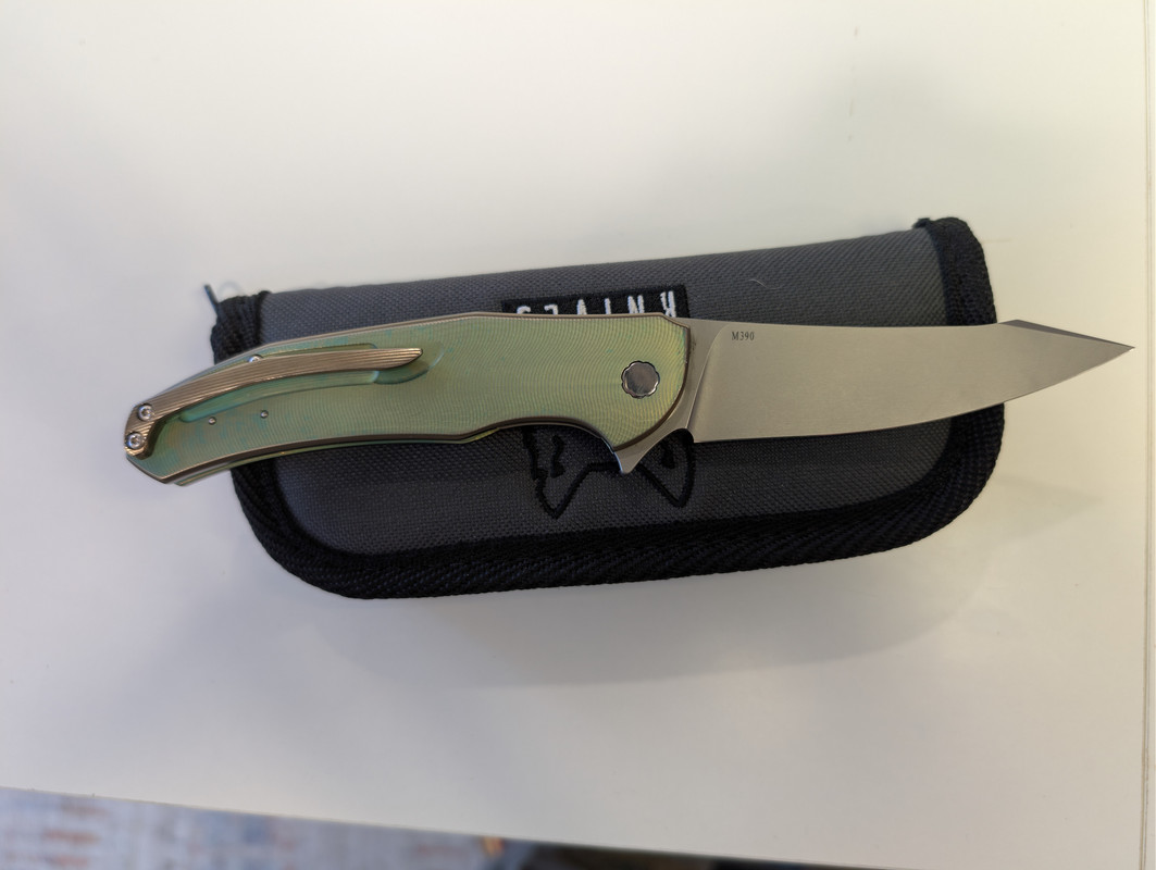 PXL 20251029 204809845