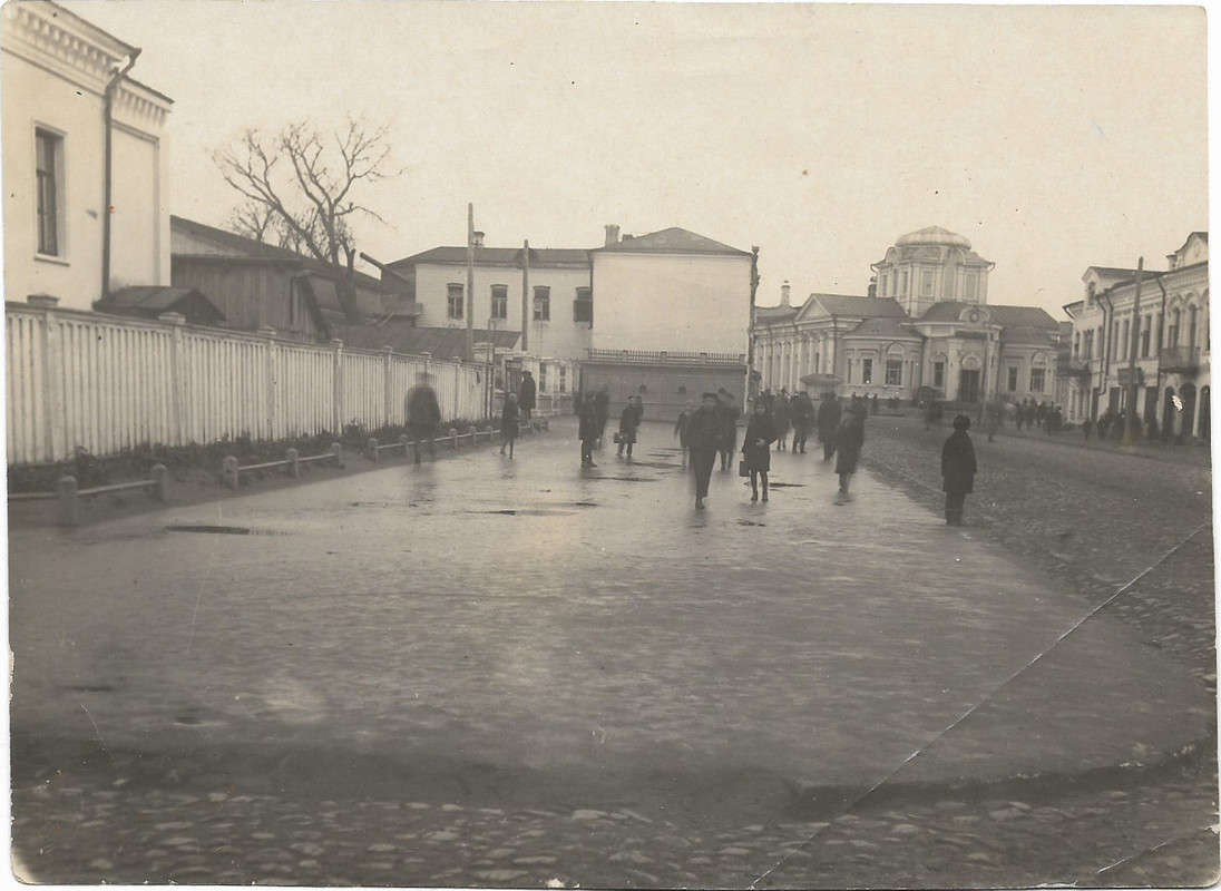 ?КМ224_Здание раймага б.Ильинская церковь